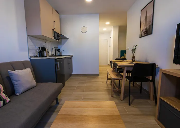 Turisticos Jose Cruz Nerja