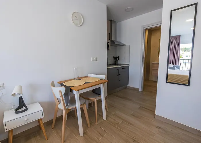 Apartament Turisticos Jose Cruz Nerja