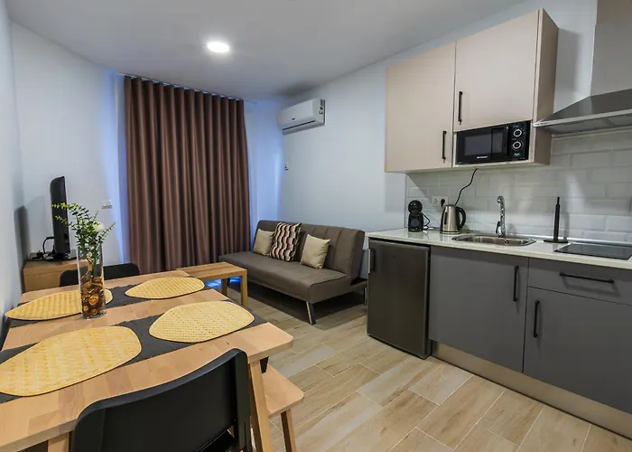 Turisticos Jose Cruz * Нерха